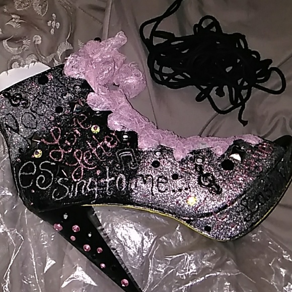 Open toe boots/shoes - Picture 8 of 8